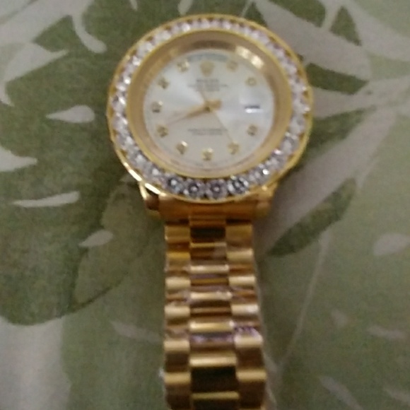 Watch - Picture 4 of 4